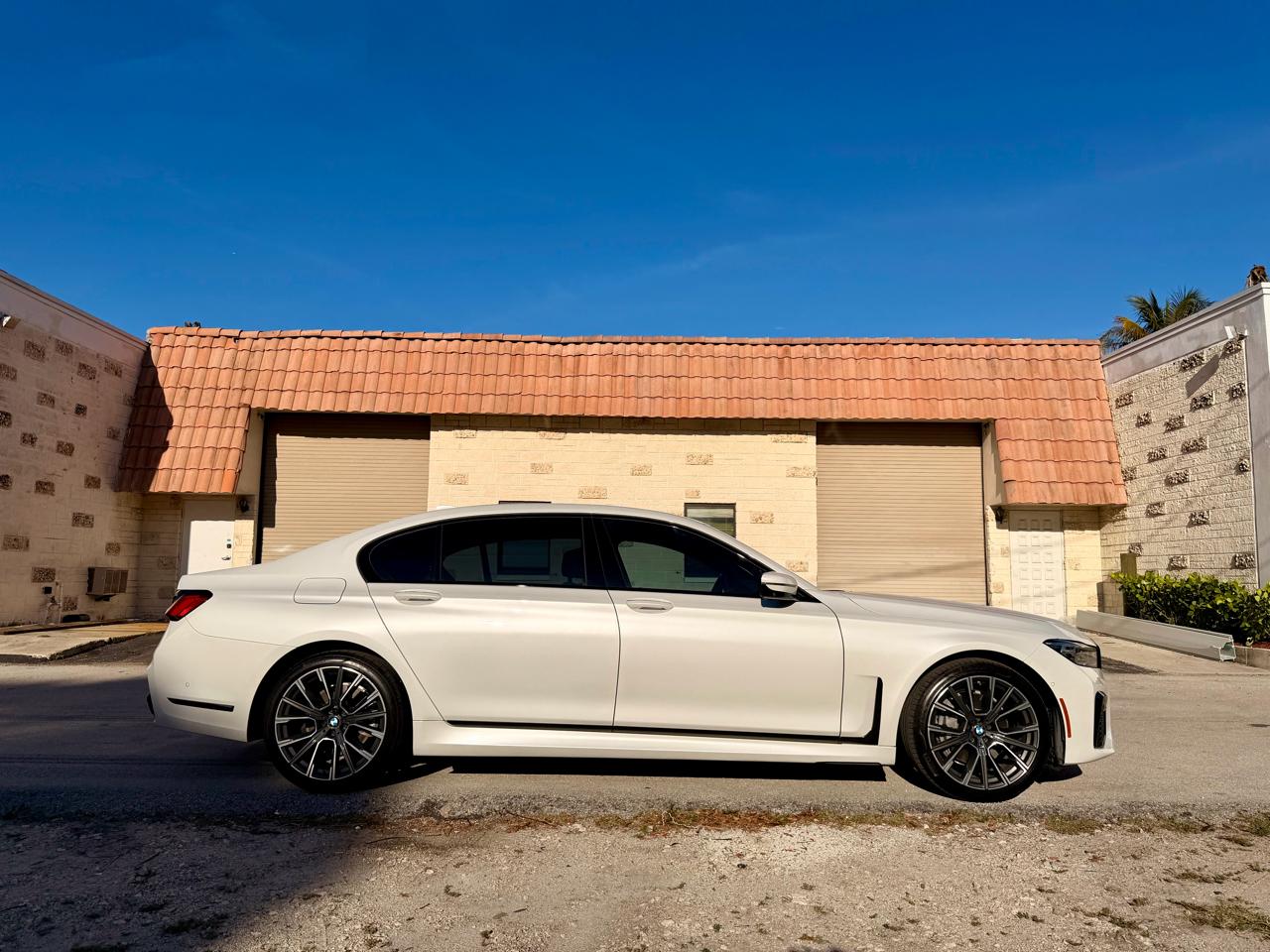 BMW 7-Series  2020