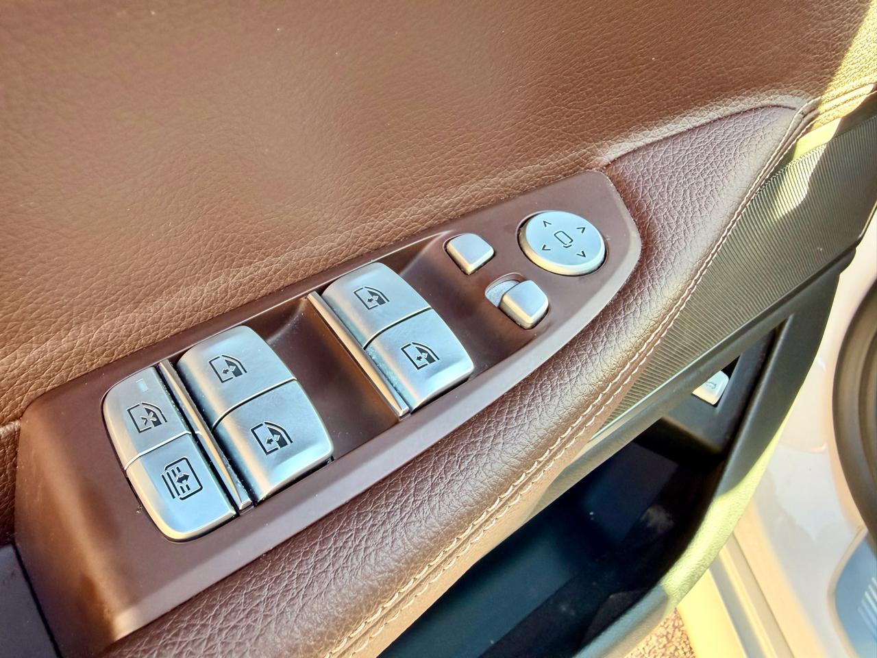BMW 7-Series  2020