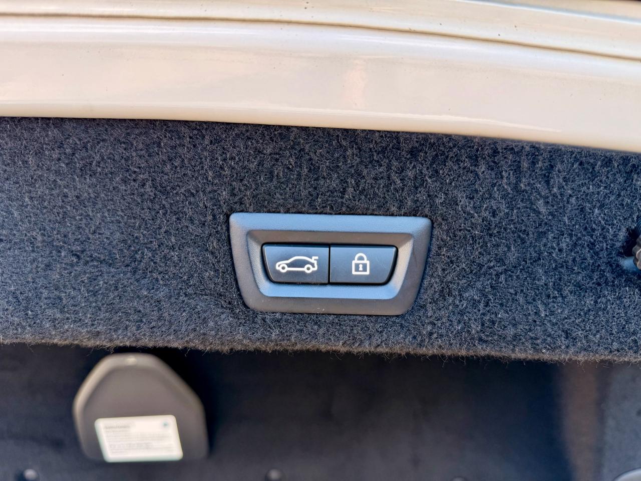 BMW 7-Series  2020