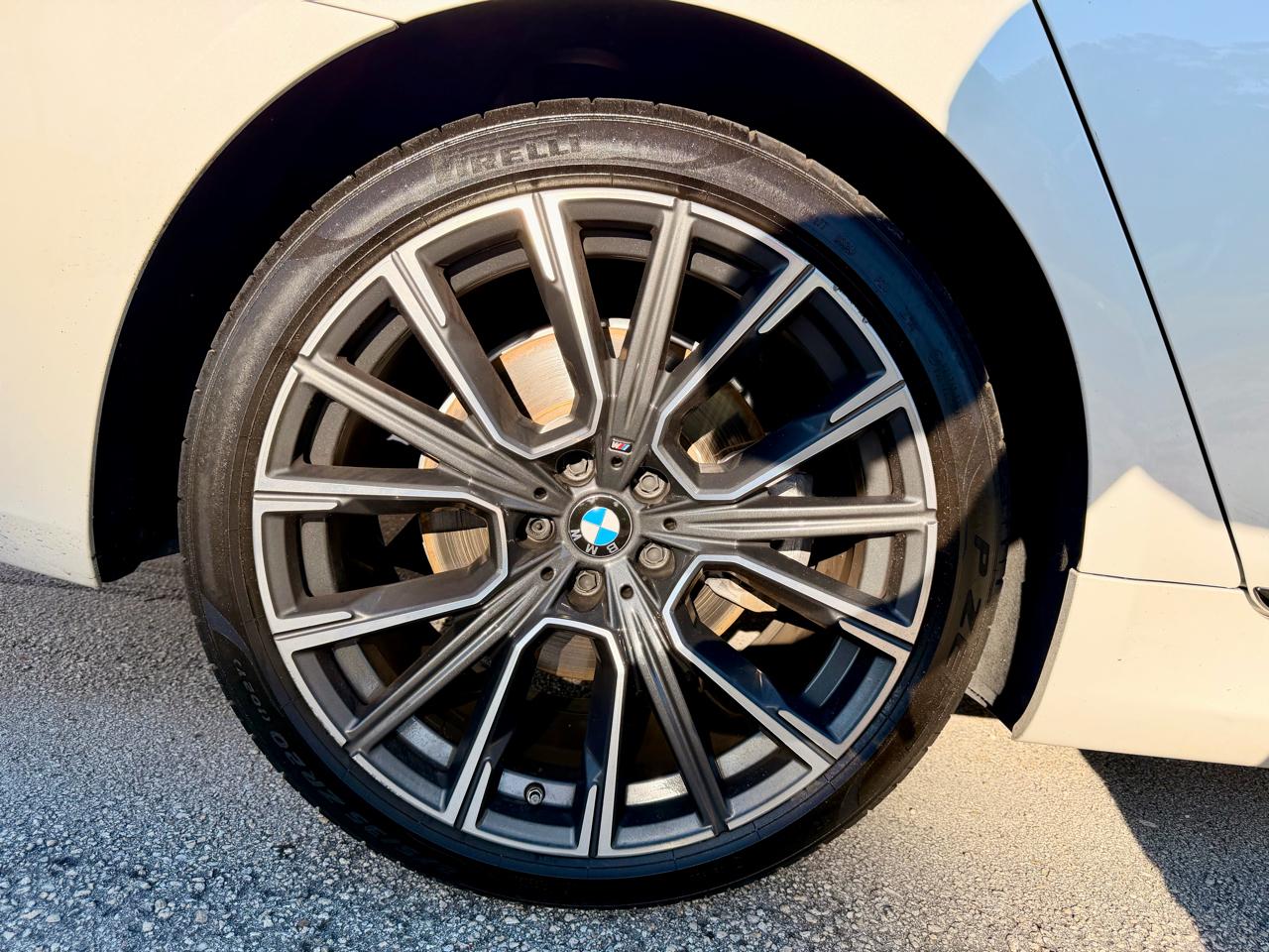 BMW 7-Series  2020