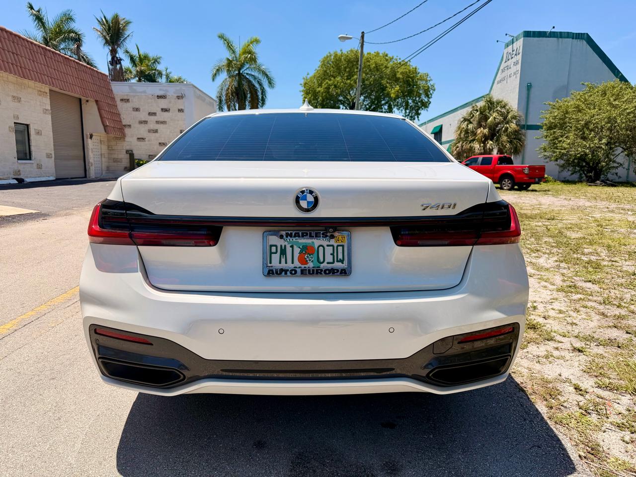 BMW 7-Series  2020