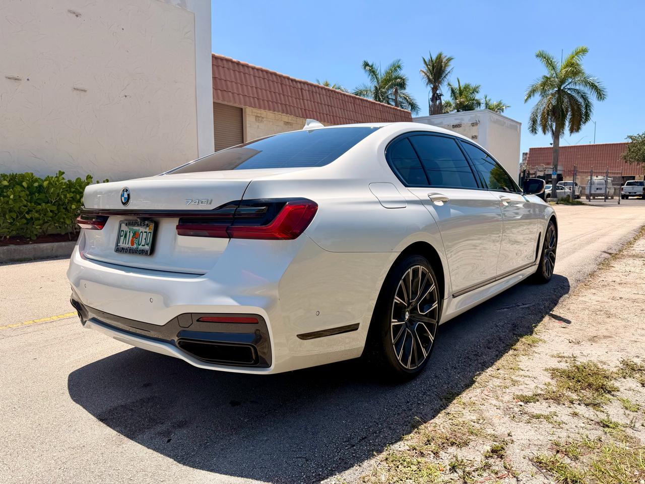 BMW 7-Series  2020