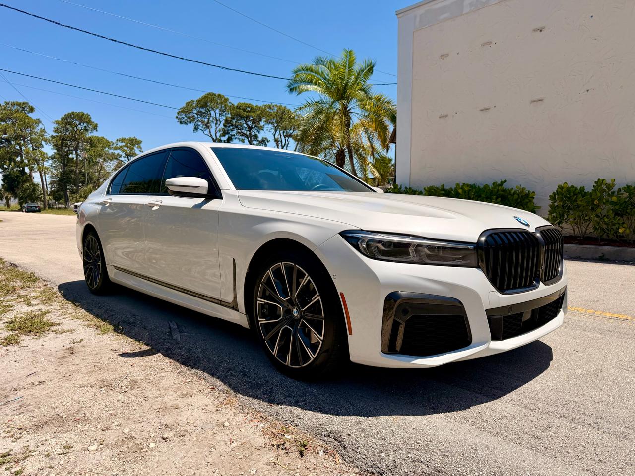 BMW 7-Series  2020