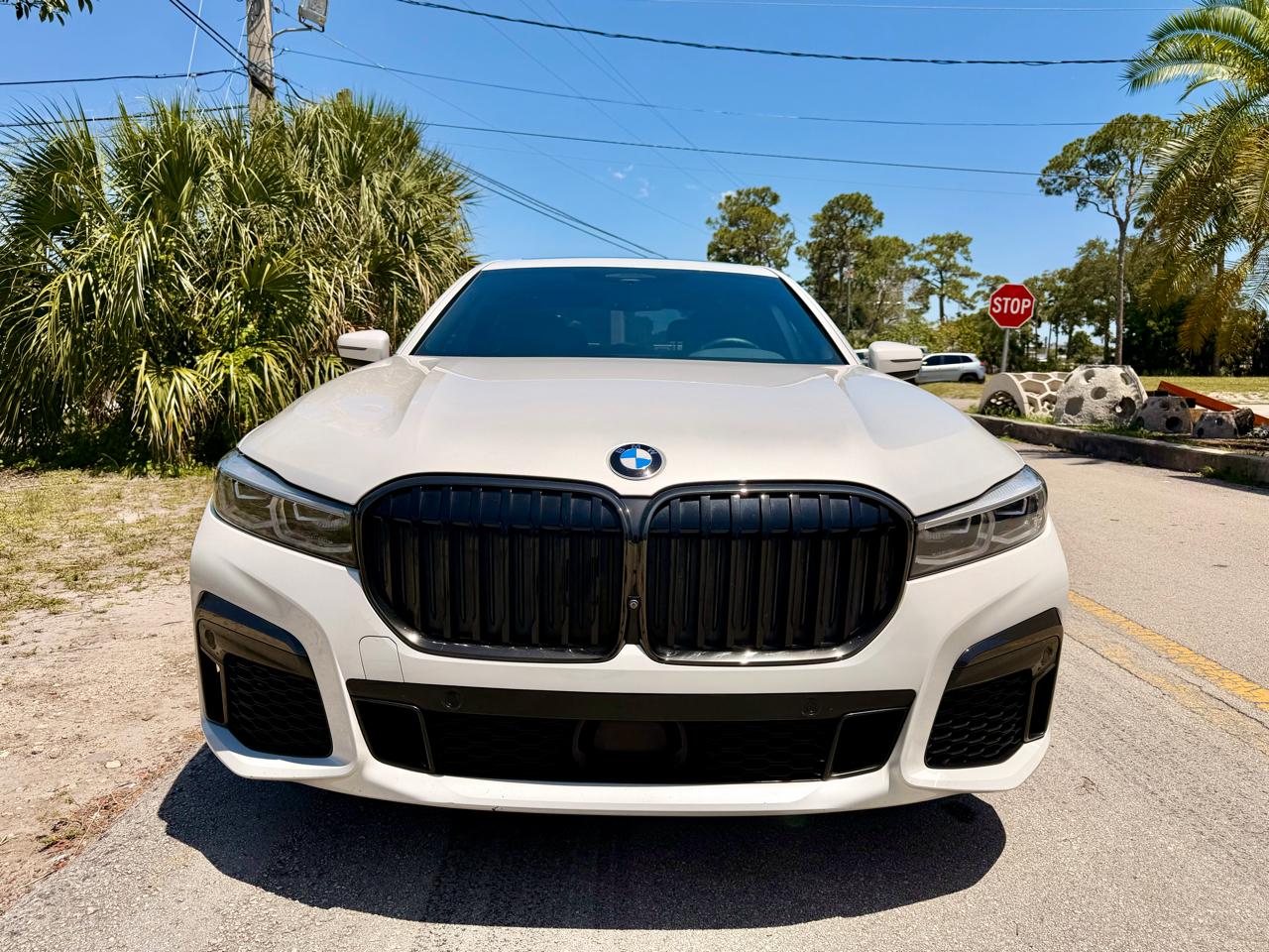 BMW 7-Series  2020