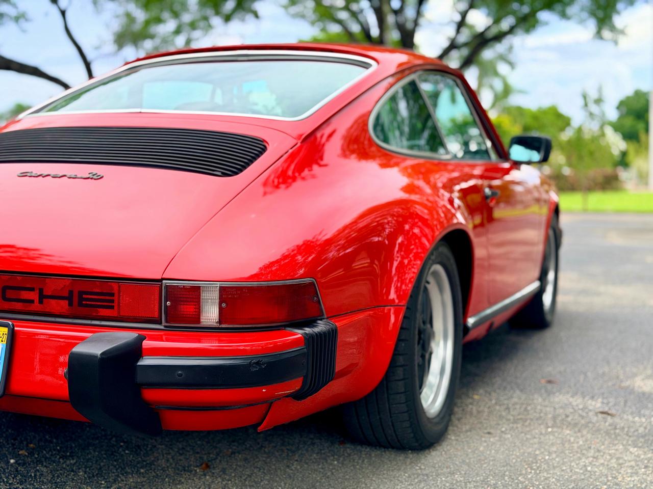 Porsche 911 Carrera  1977