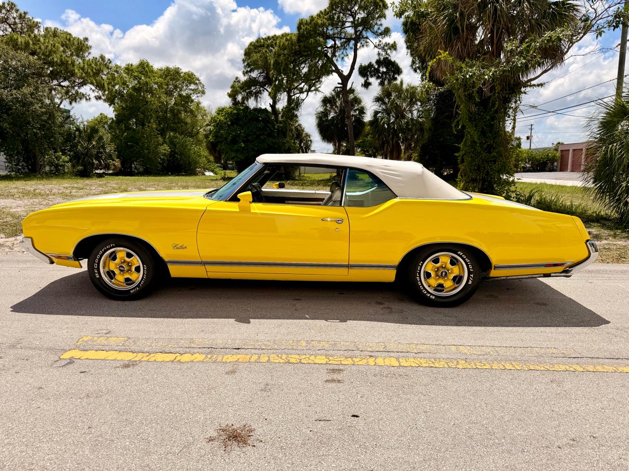 Oldsmobile Cutlass Supreme 2dr Convertible 1971