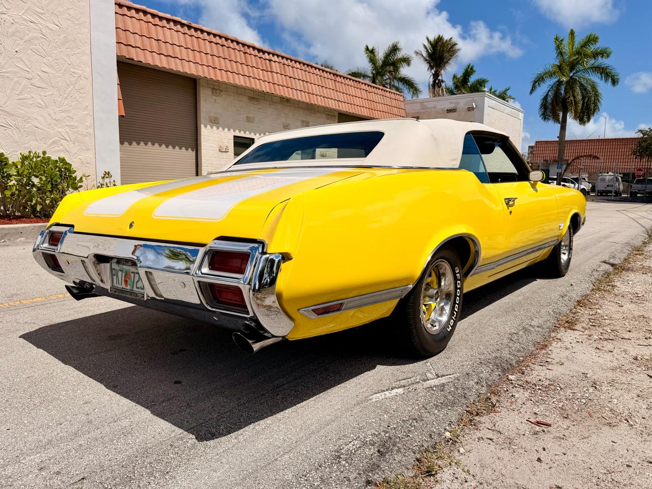 Oldsmobile Cutlass Supreme 2dr Convertible 1971