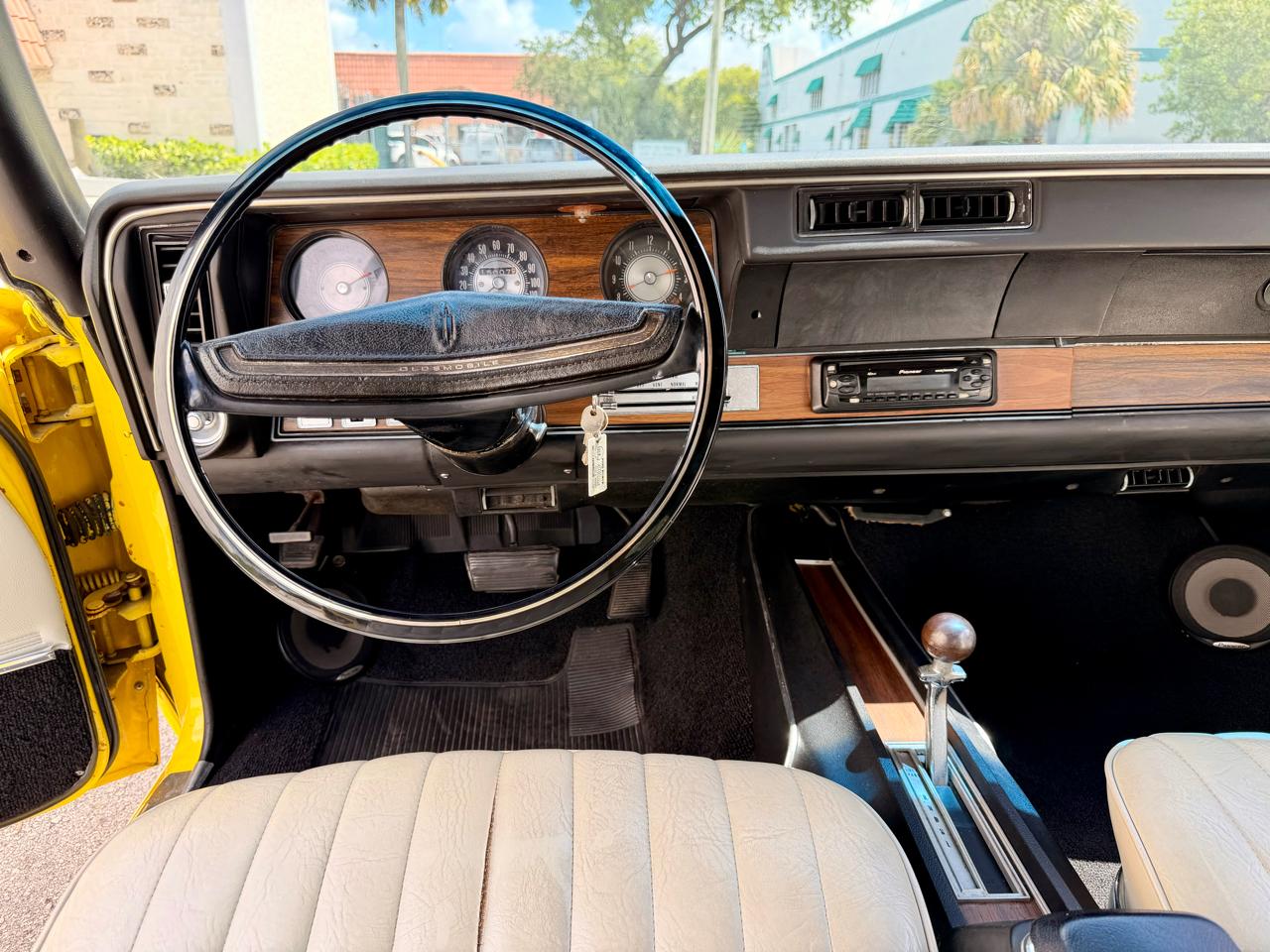 Oldsmobile Cutlass Supreme 2dr Convertible 1971