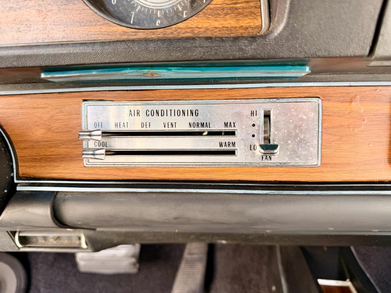 Oldsmobile Cutlass Supreme 2dr Convertible 1971