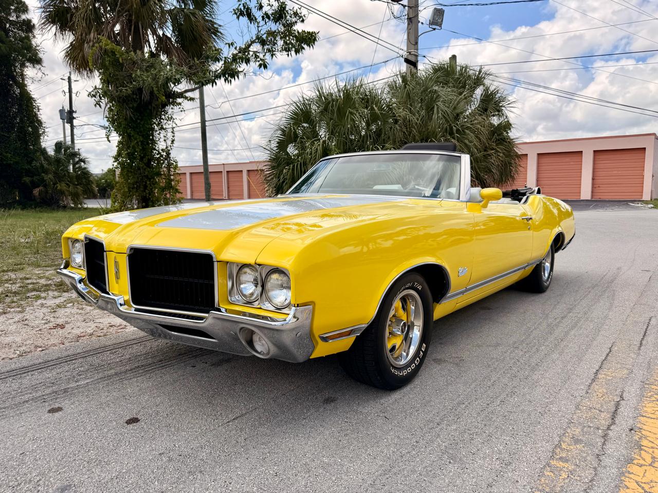 Oldsmobile Cutlass Supreme 2dr Convertible 1971
