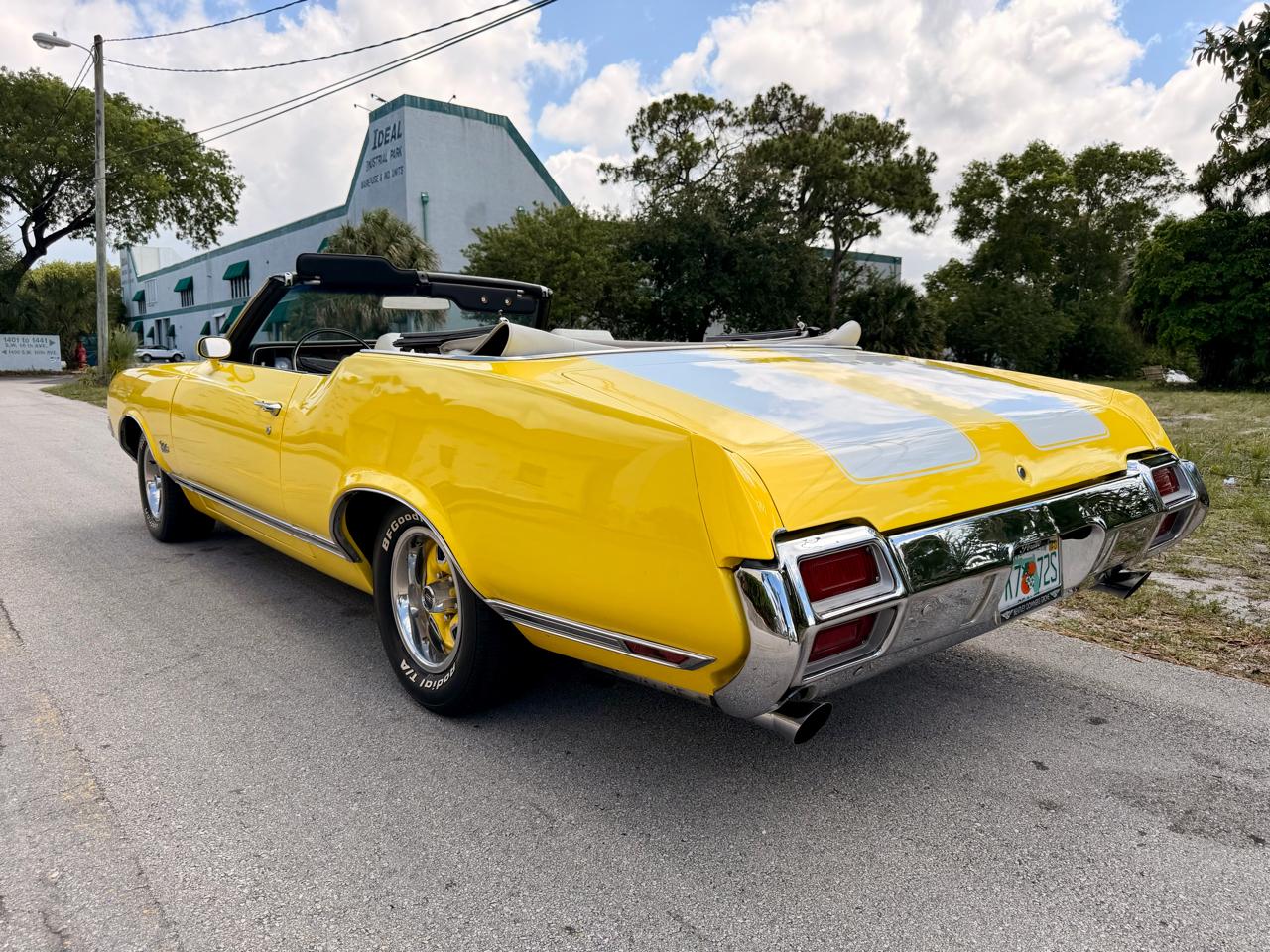 Oldsmobile Cutlass Supreme 2dr Convertible 1971
