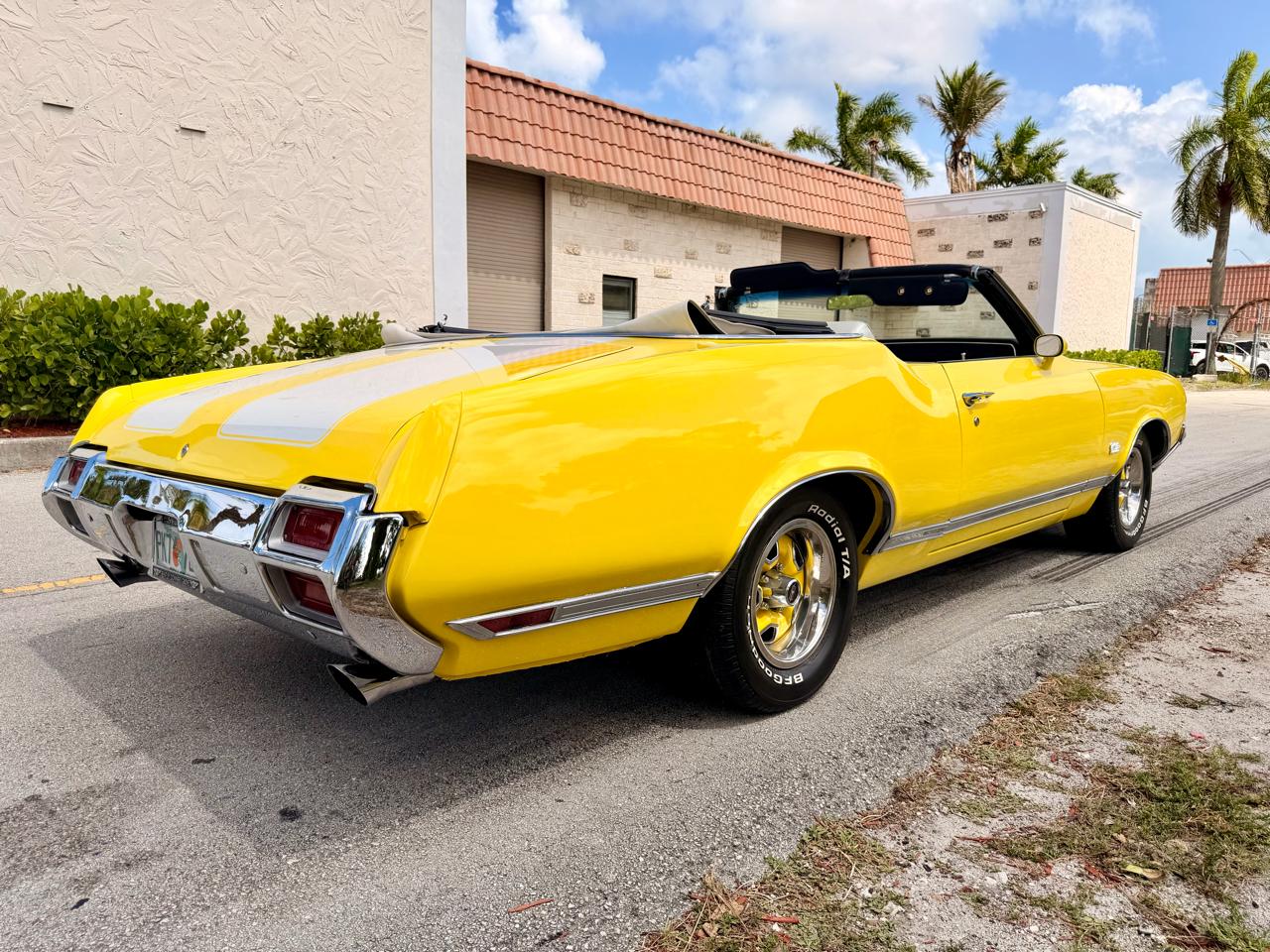 Oldsmobile Cutlass Supreme 2dr Convertible 1971