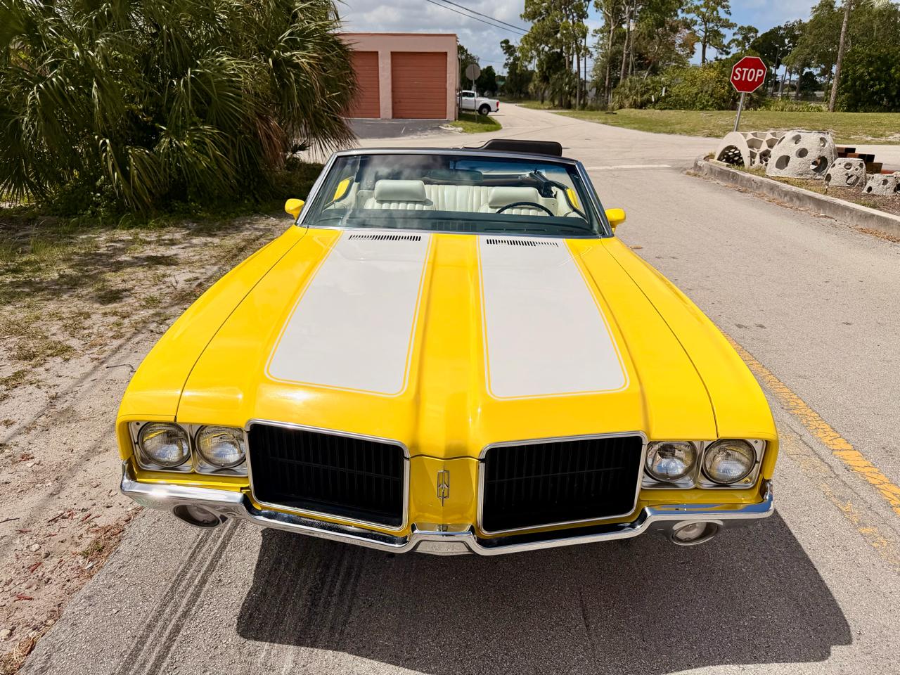 Oldsmobile Cutlass Supreme 2dr Convertible 1971