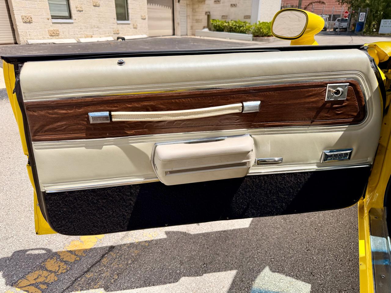 Oldsmobile Cutlass Supreme 2dr Convertible 1971