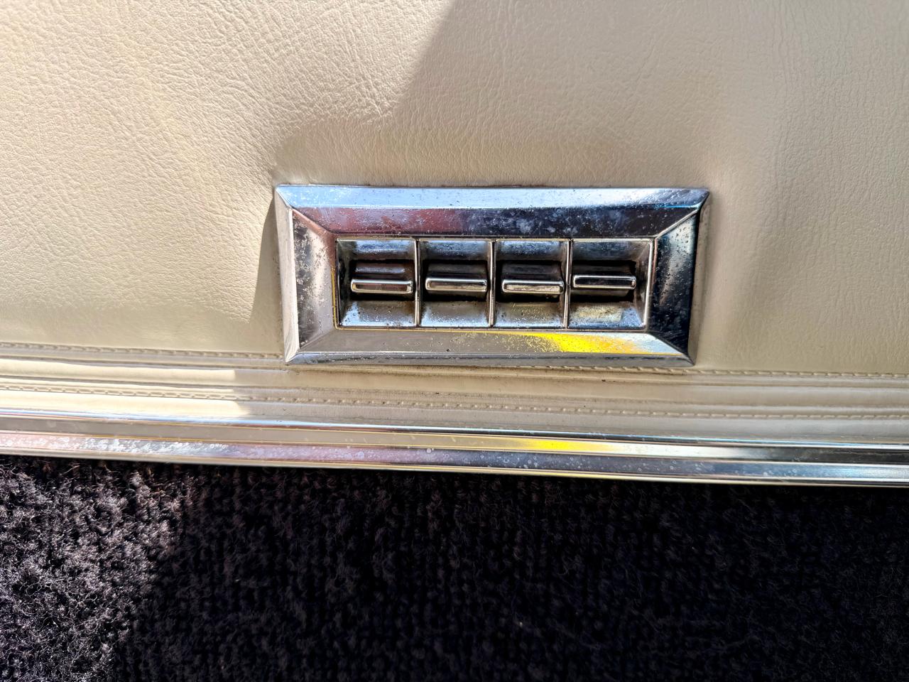 Oldsmobile Cutlass Supreme 2dr Convertible 1971