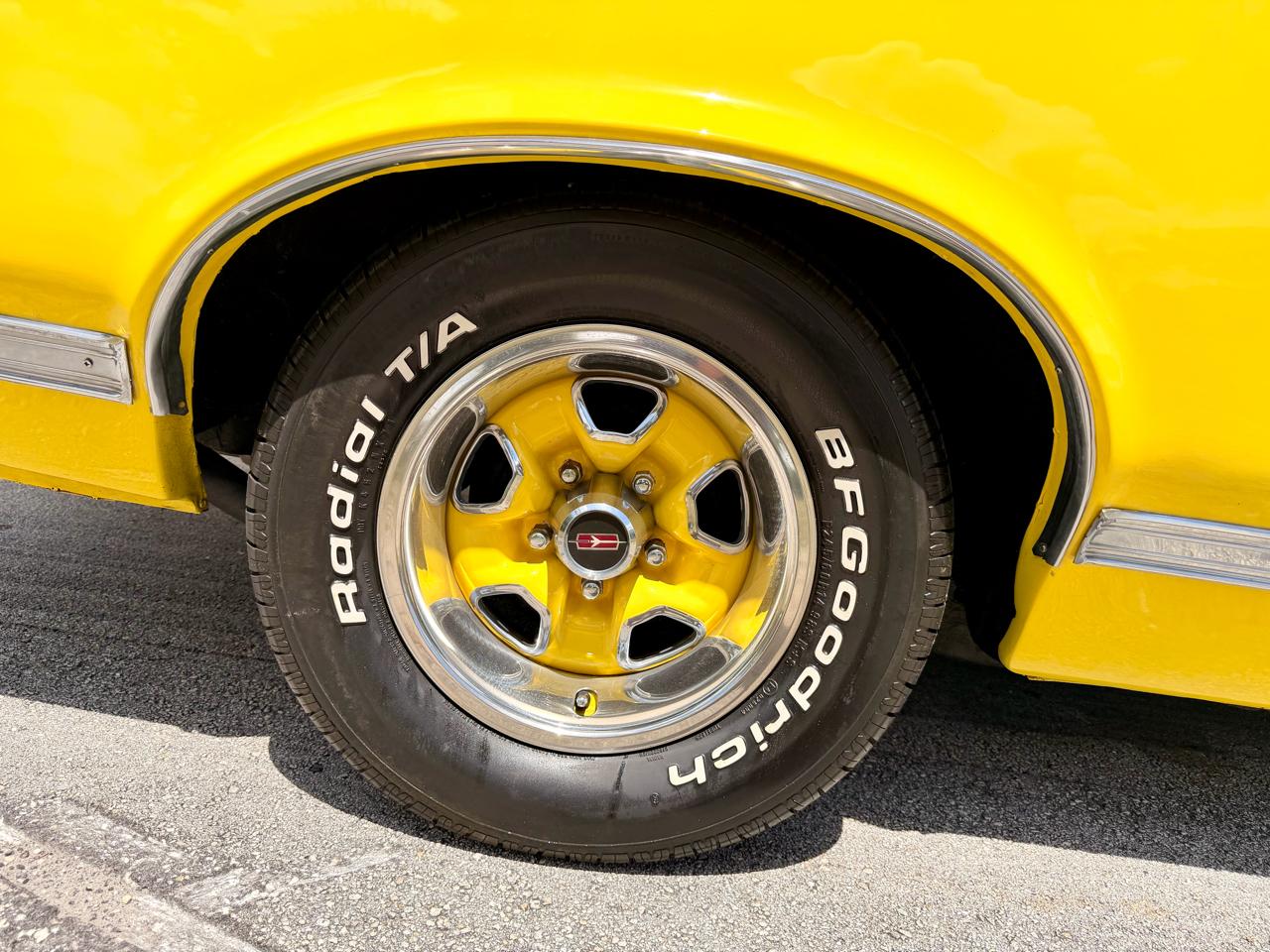 Oldsmobile Cutlass Supreme 2dr Convertible 1971