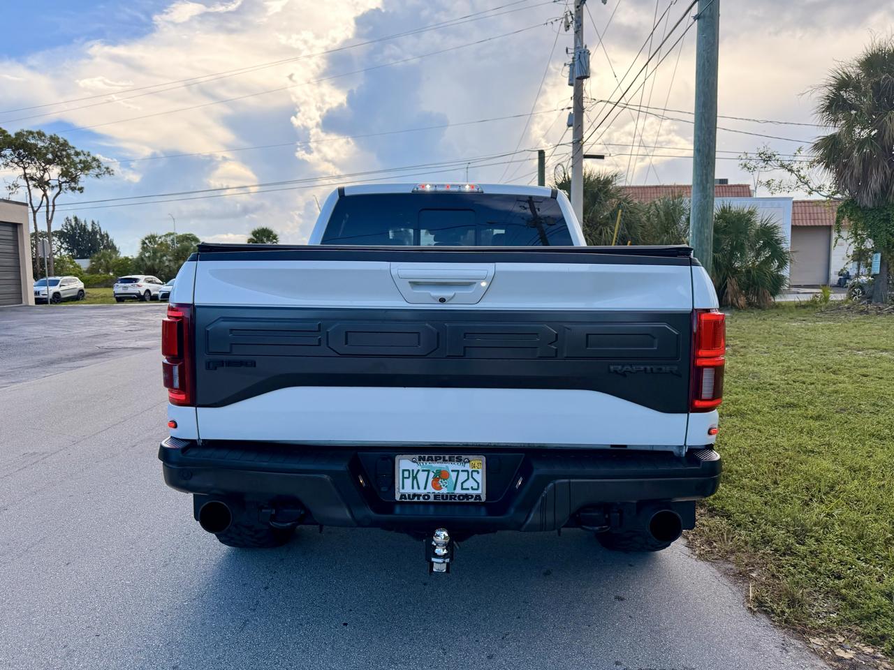 Ford F-150 Raptor SuperCrew 4WD 2018
