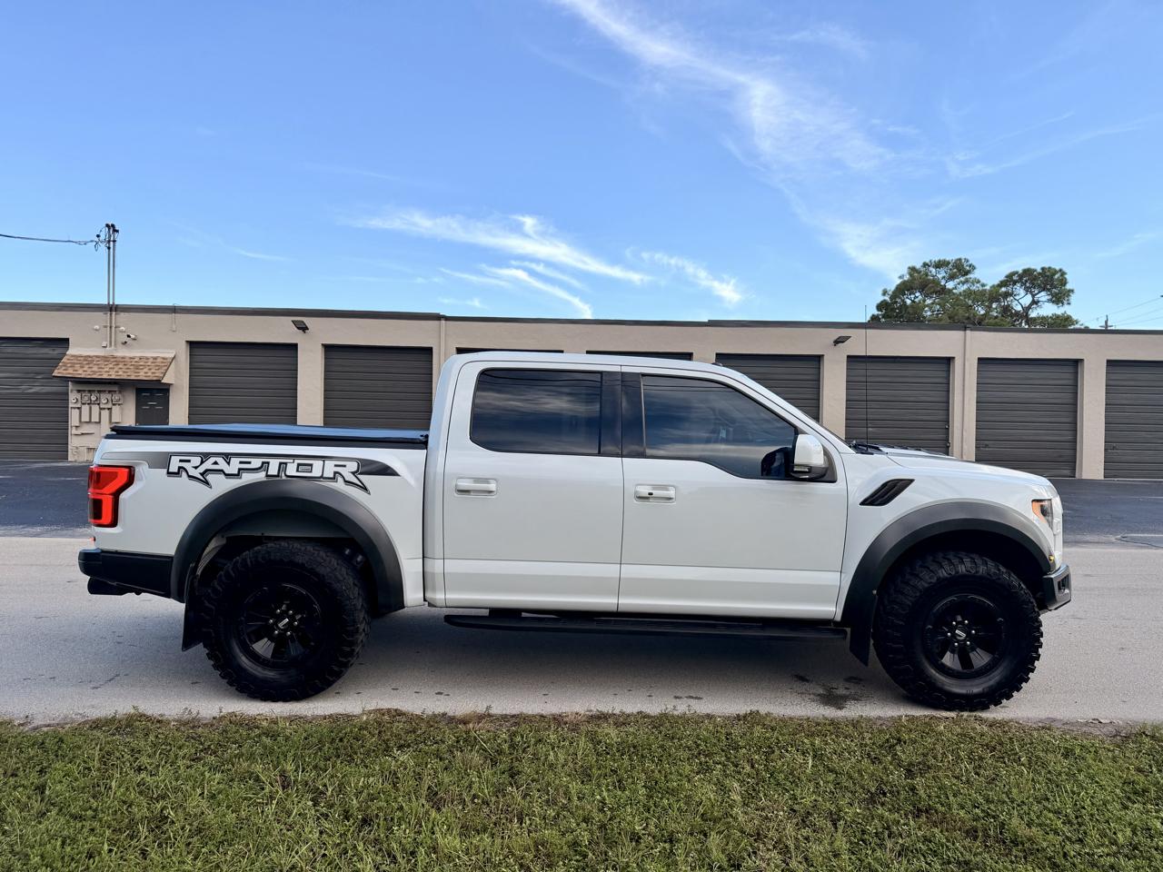 Ford F-150 Raptor SuperCrew 4WD 2018