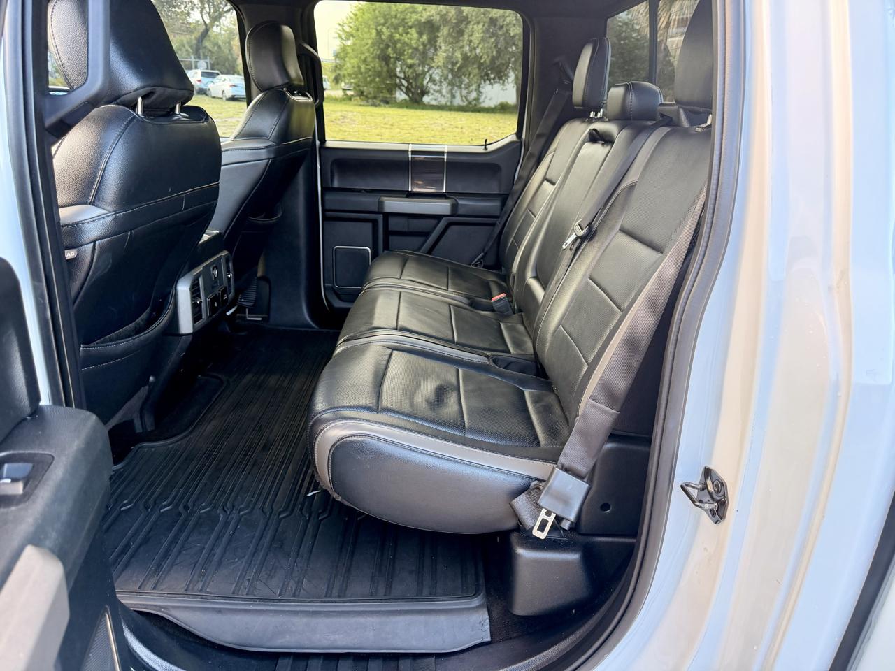 Ford F-150 Raptor SuperCrew 4WD 2018