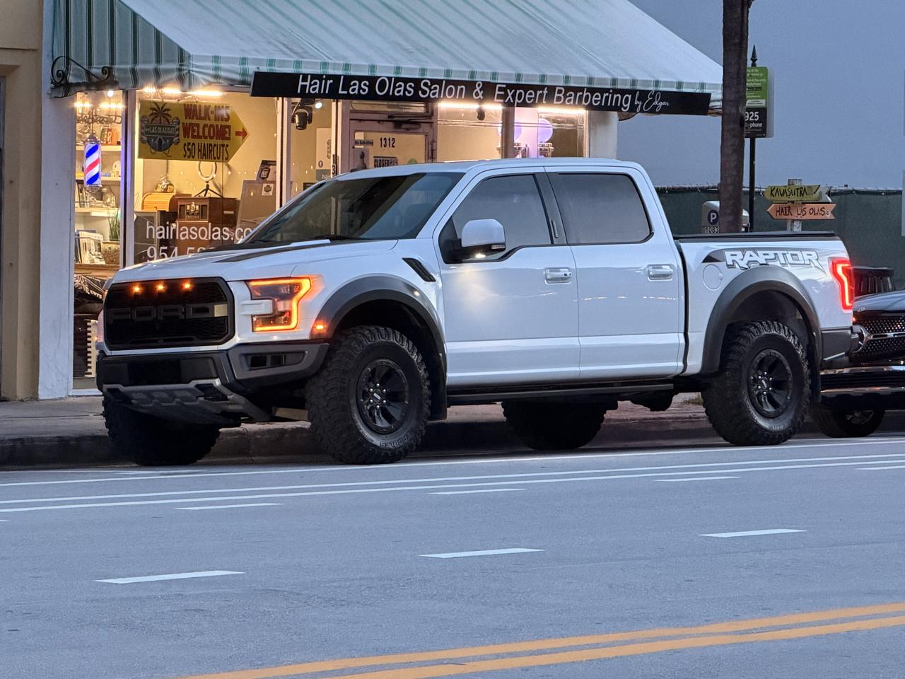 Ford F-150 Raptor SuperCrew 4WD 2018