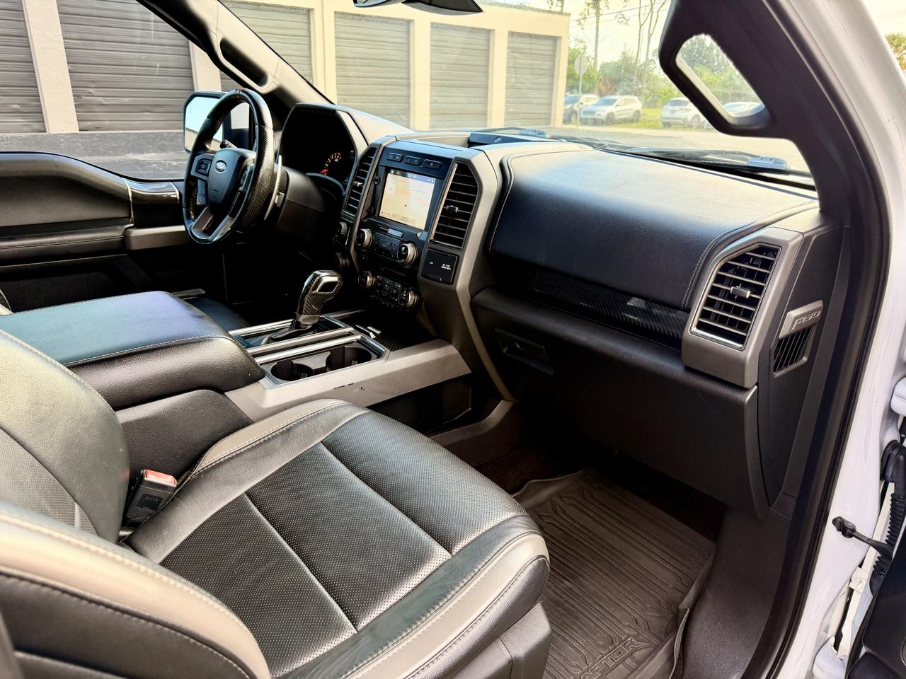 Ford F-150 Raptor SuperCrew 4WD 2018