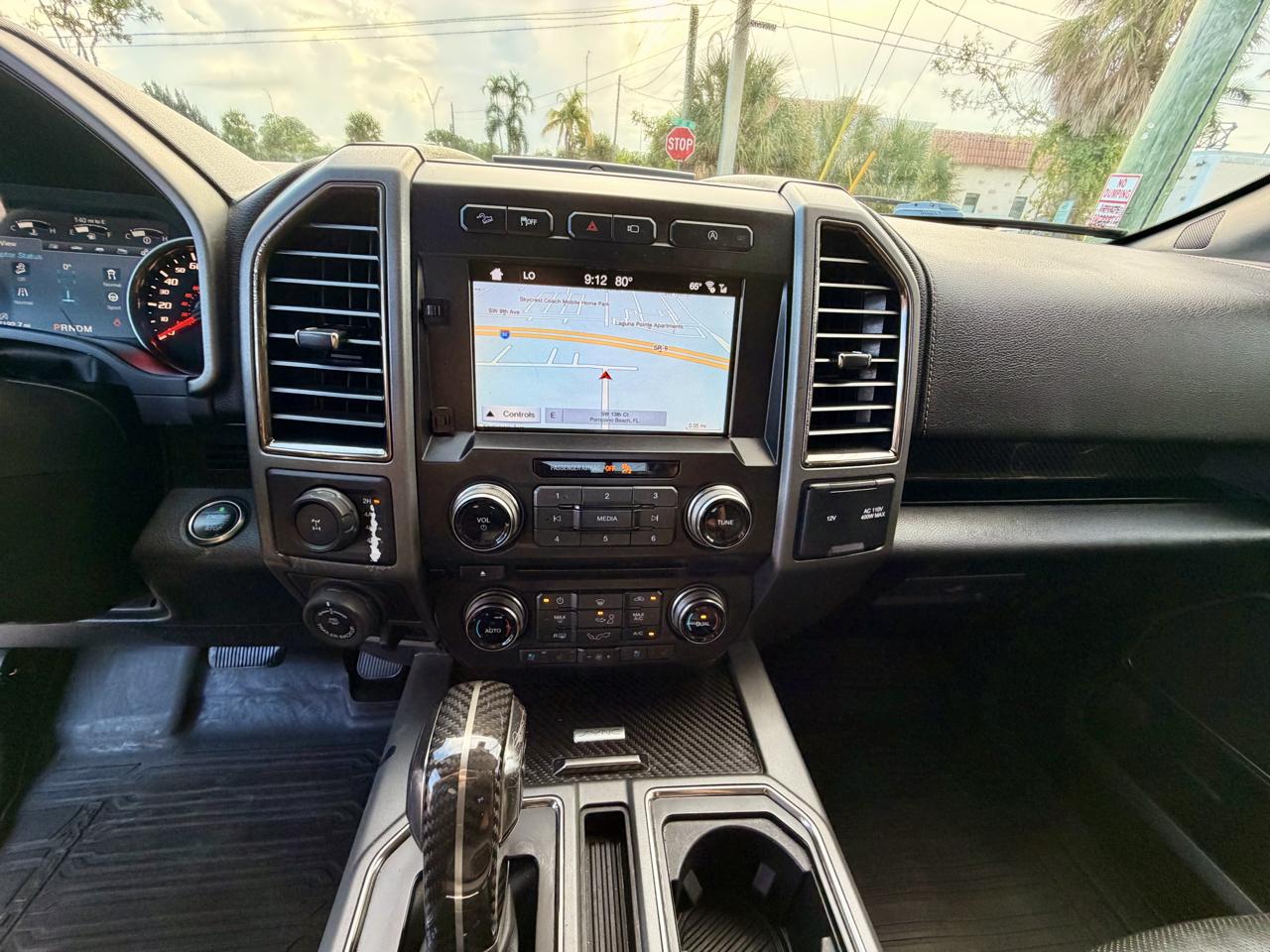 Ford F-150 Raptor SuperCrew 4WD 2018