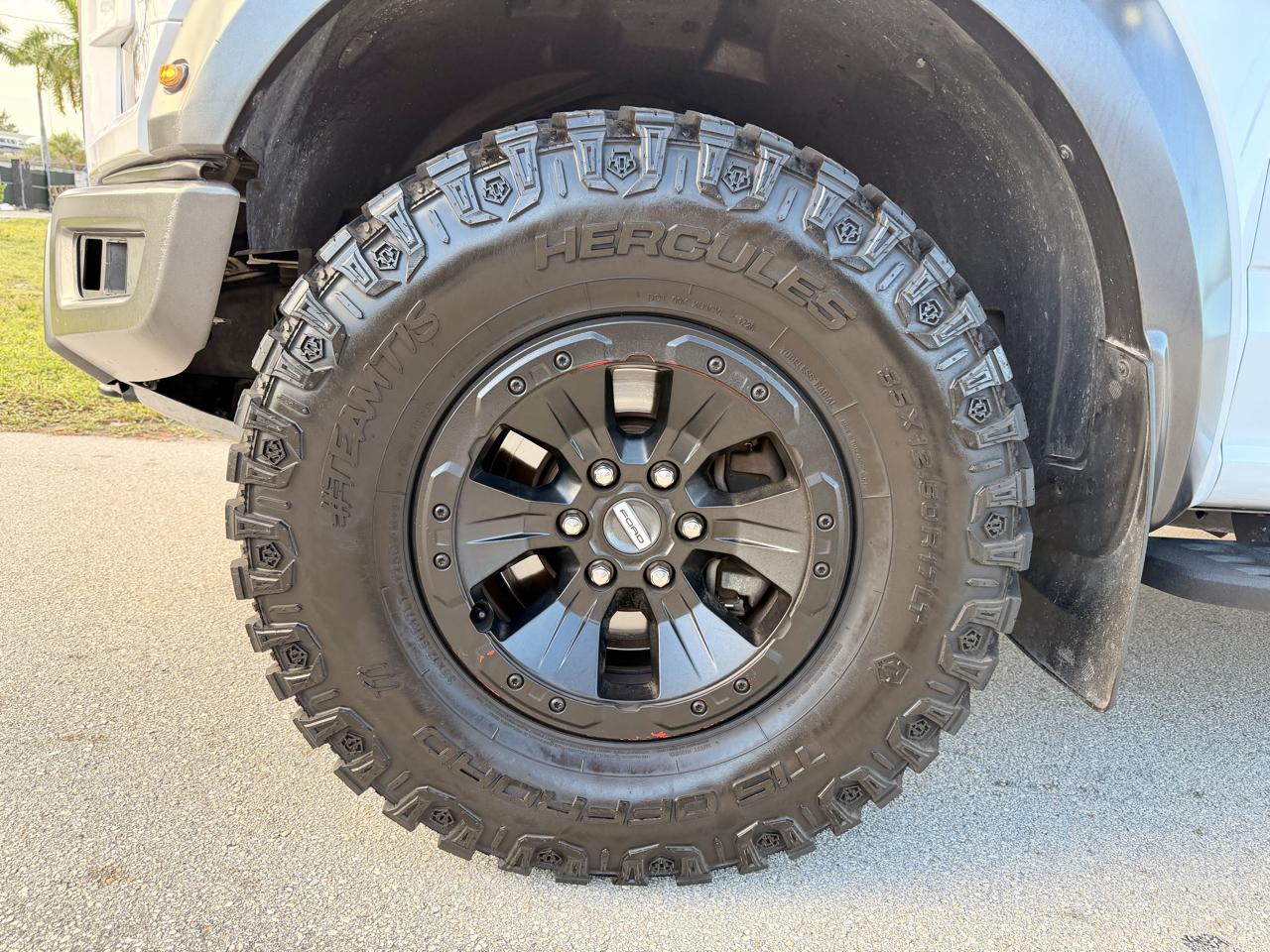 Ford F-150 Raptor SuperCrew 4WD 2018