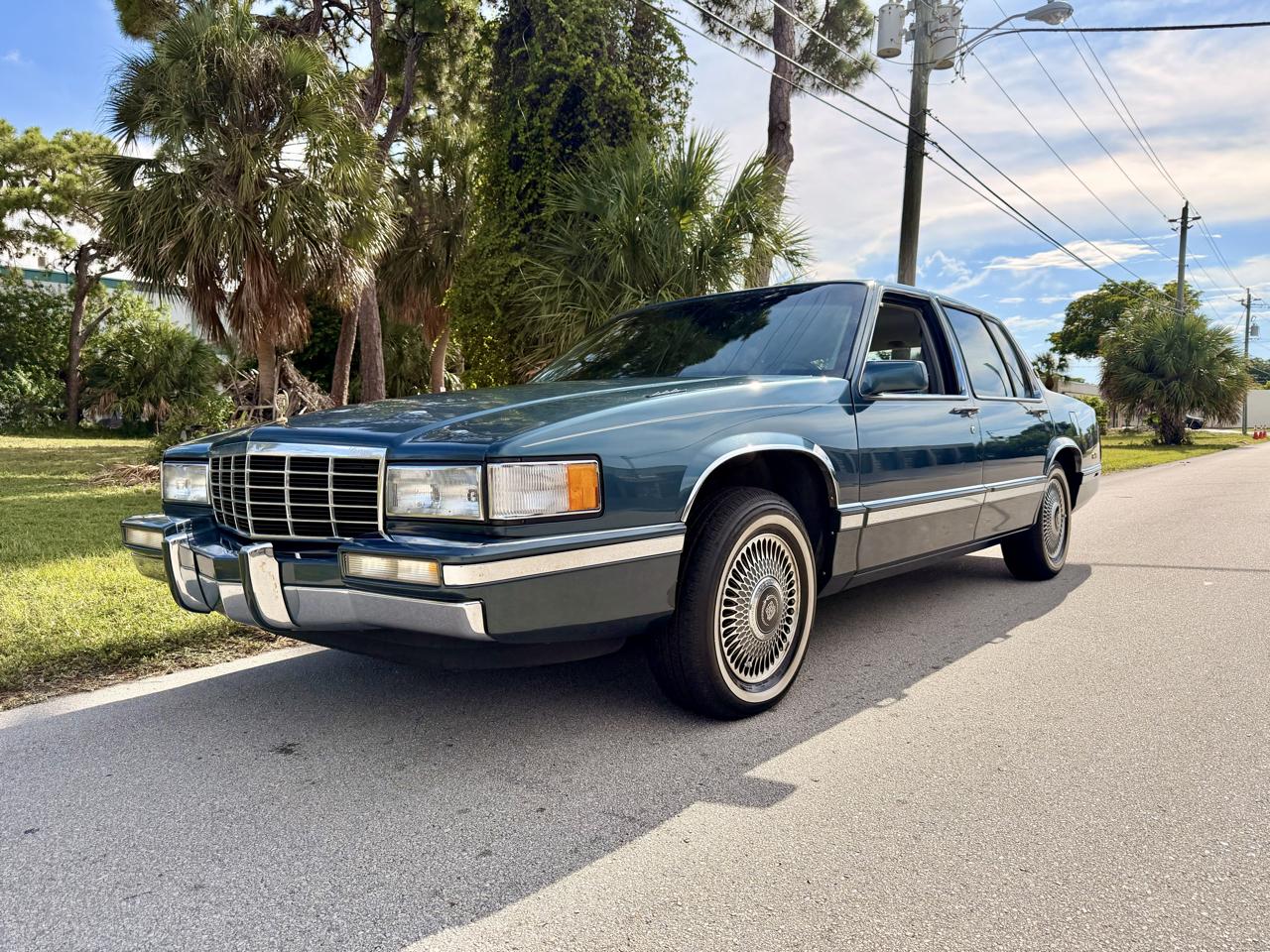 1993 Cadillac DeVille Sedan
