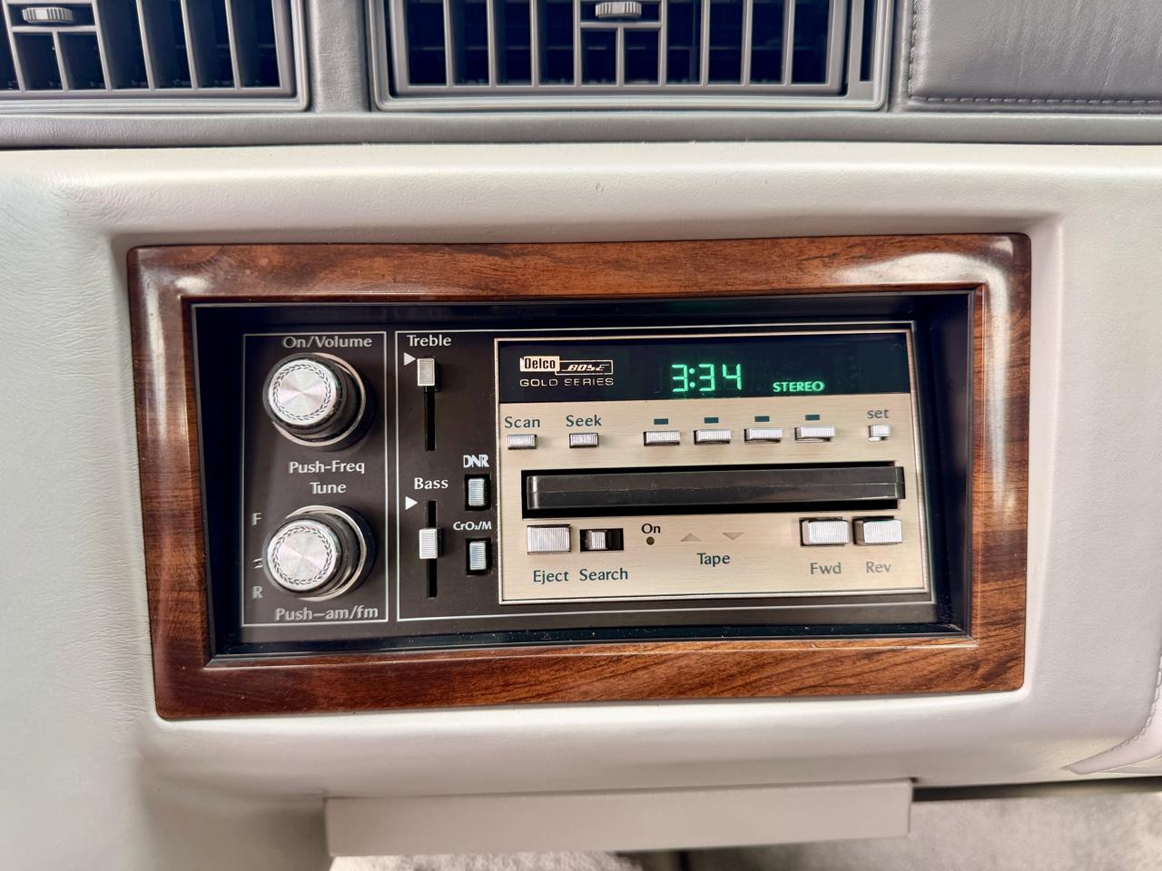 Cadillac DeVille Sedan 1993