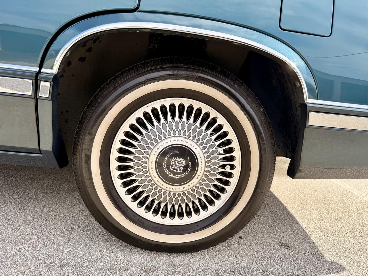 Cadillac DeVille Sedan 1993