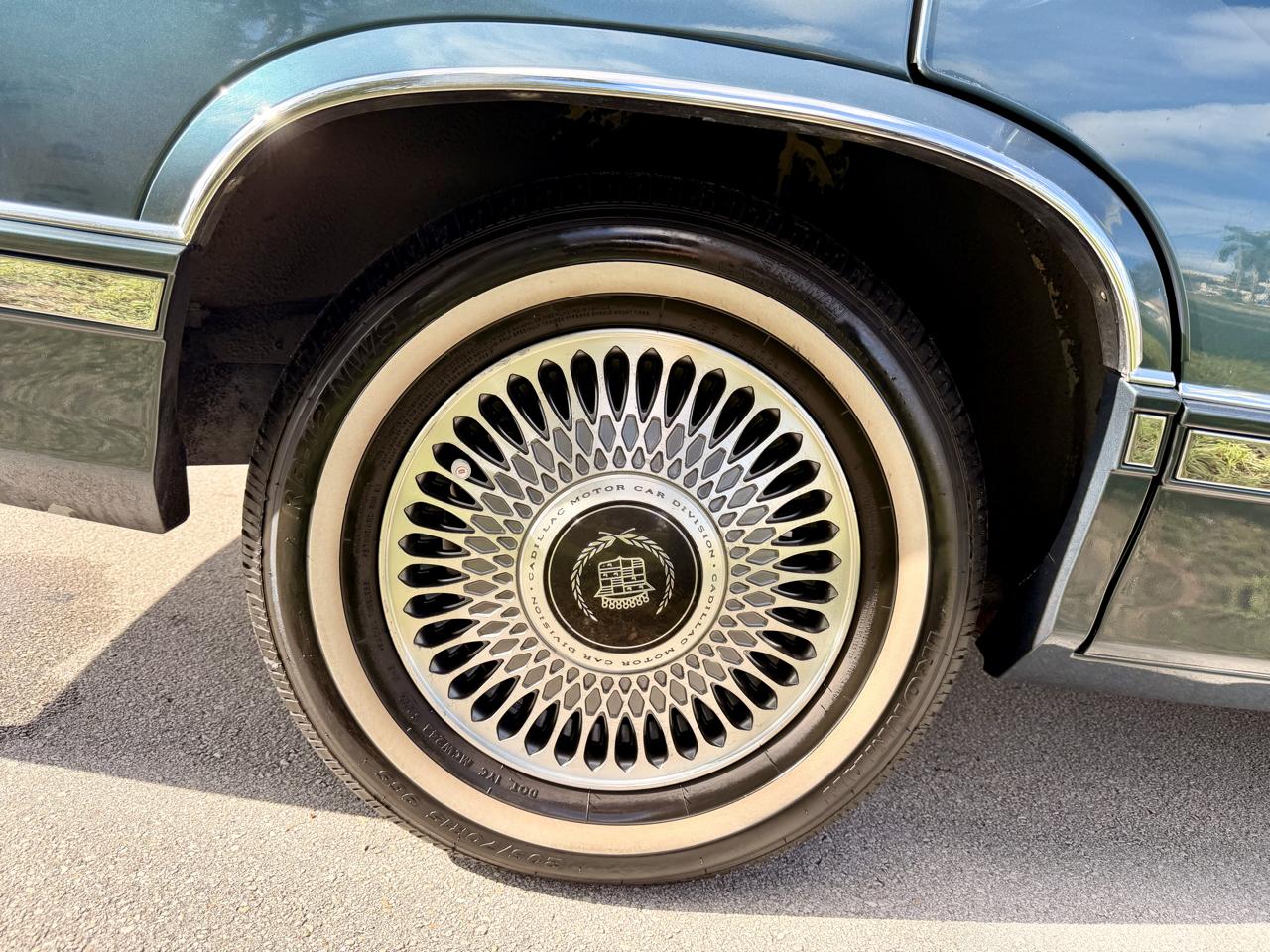 Cadillac DeVille Sedan 1993