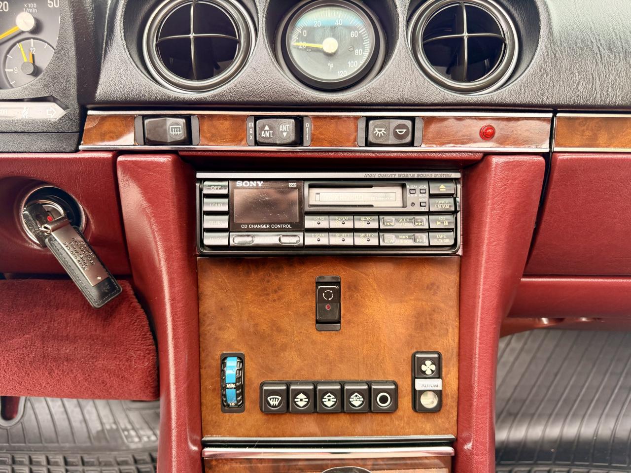 Mercedes-Benz 560 SL 1986