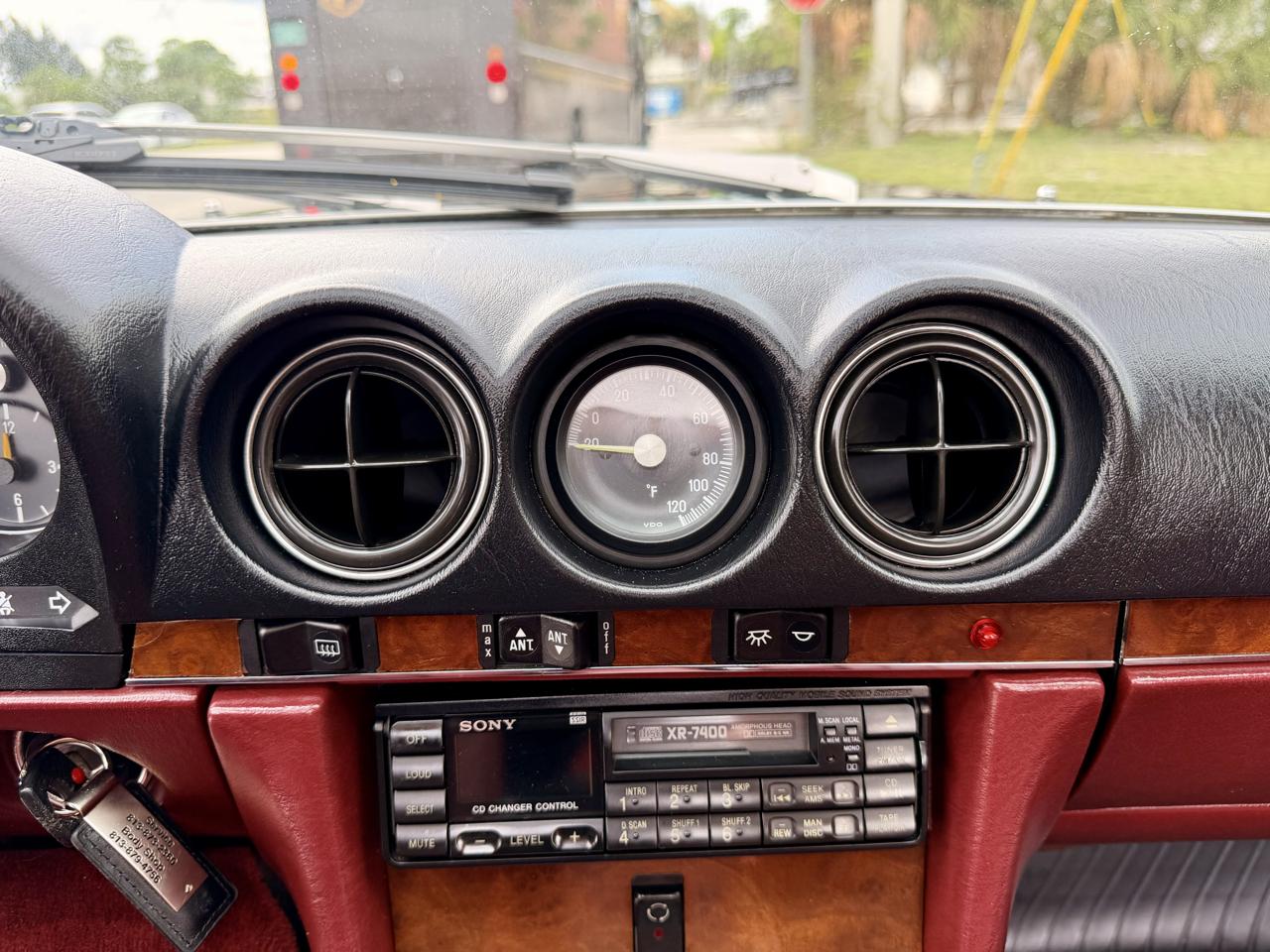 Mercedes-Benz 560 SL 1986