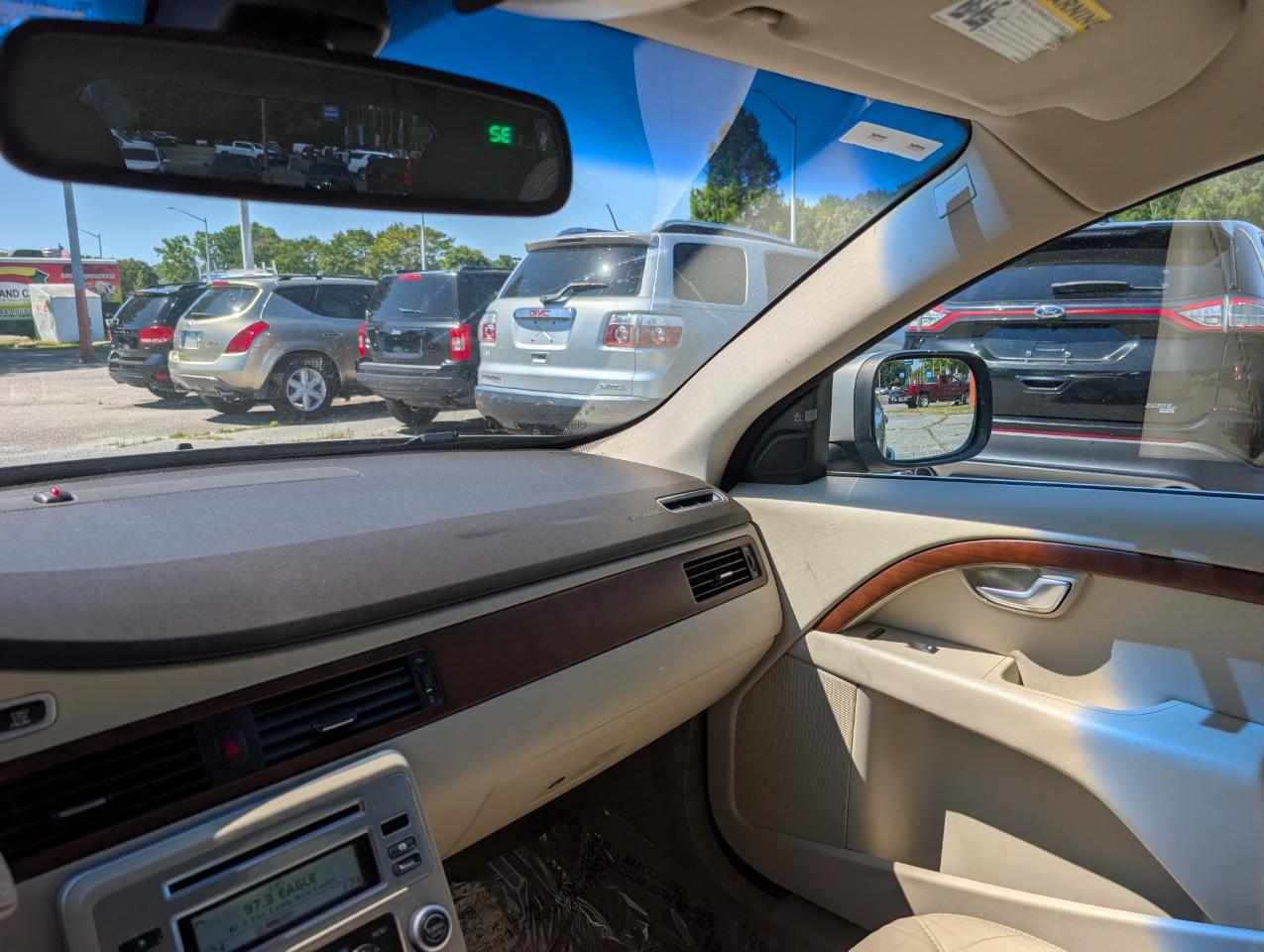 Volvo XC70  2011