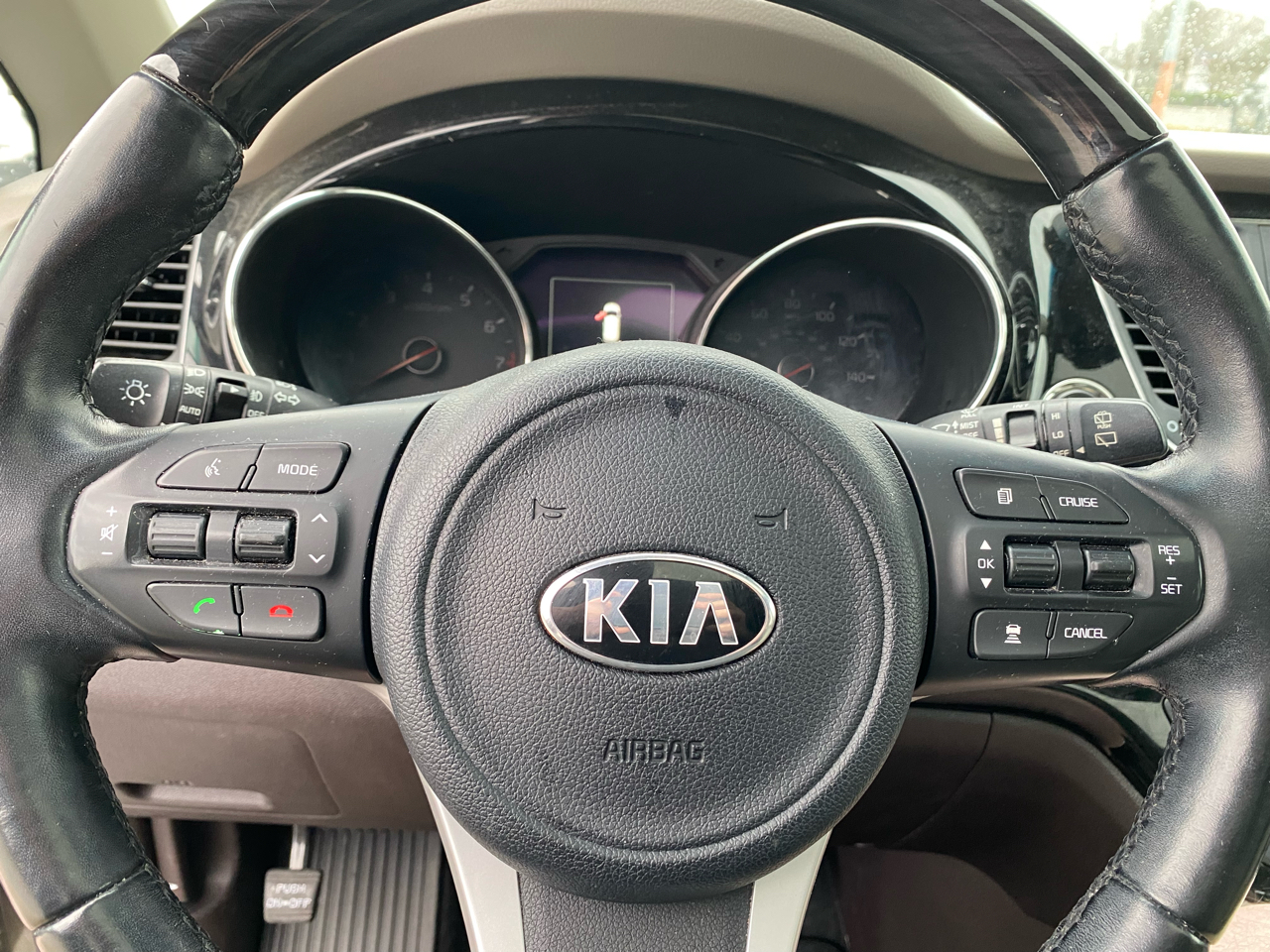 Kia Sedona  2016