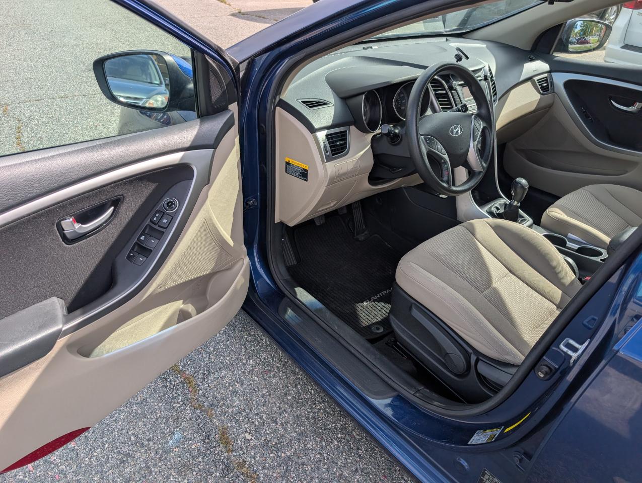 Hyundai Elantra GT  2013