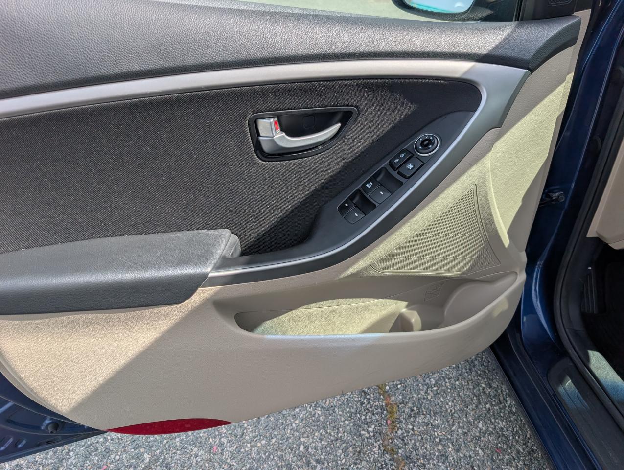 Hyundai Elantra GT  2013