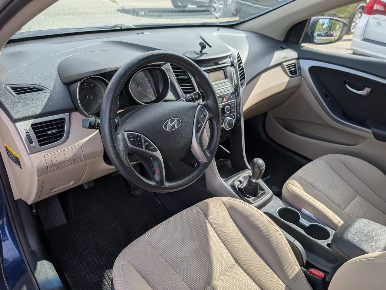 Hyundai Elantra GT  2013