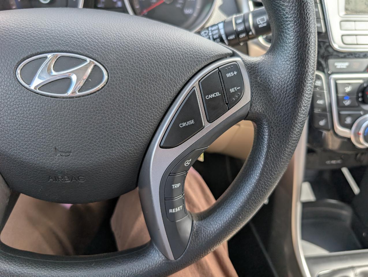 Hyundai Elantra GT  2013