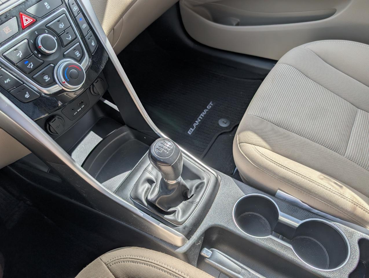 Hyundai Elantra GT  2013