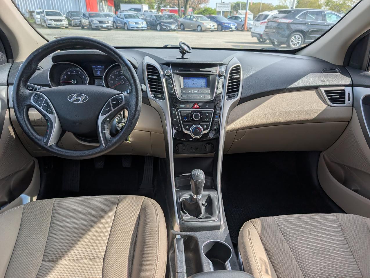 Hyundai Elantra GT  2013