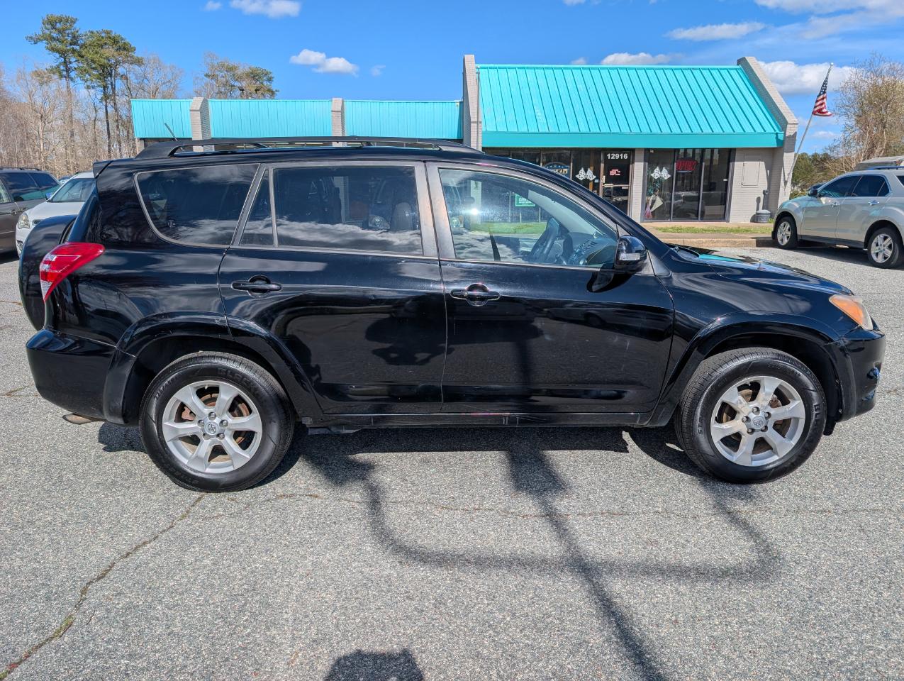 Toyota RAV4  2010