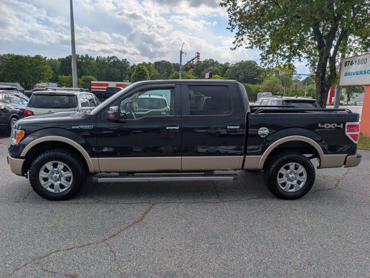 Ford F-150 4WD SuperCrew 145" Lariat 2012