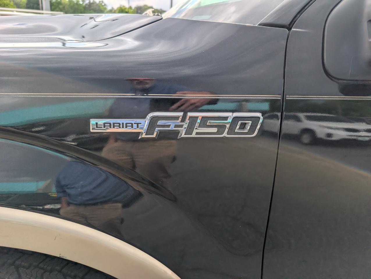 Ford F-150 4WD SuperCrew 145" Lariat 2012