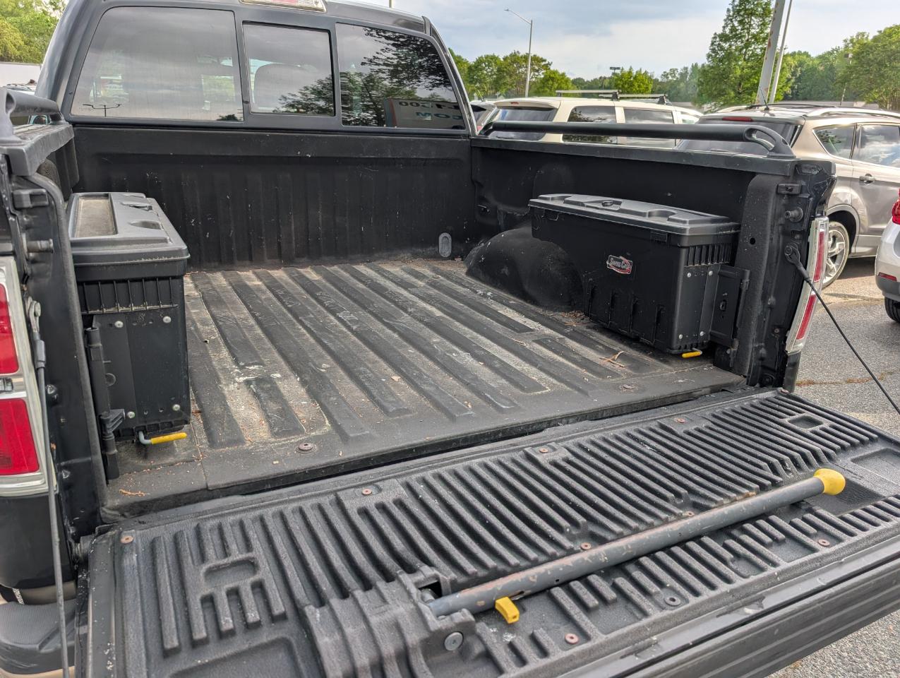 Ford F-150 4WD SuperCrew 145" Lariat 2012