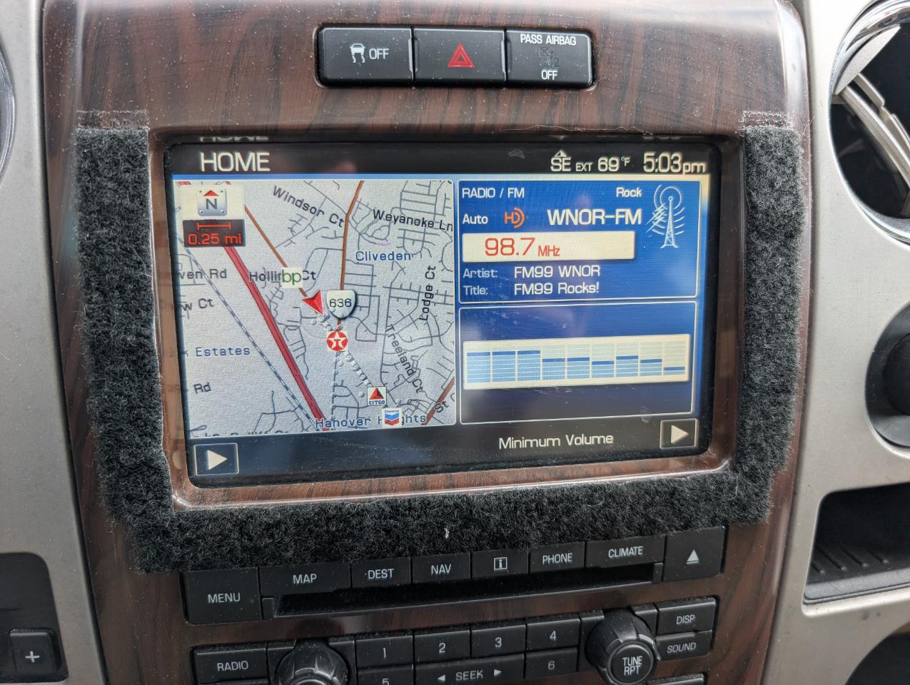 Ford F-150 4WD SuperCrew 145" Lariat 2012