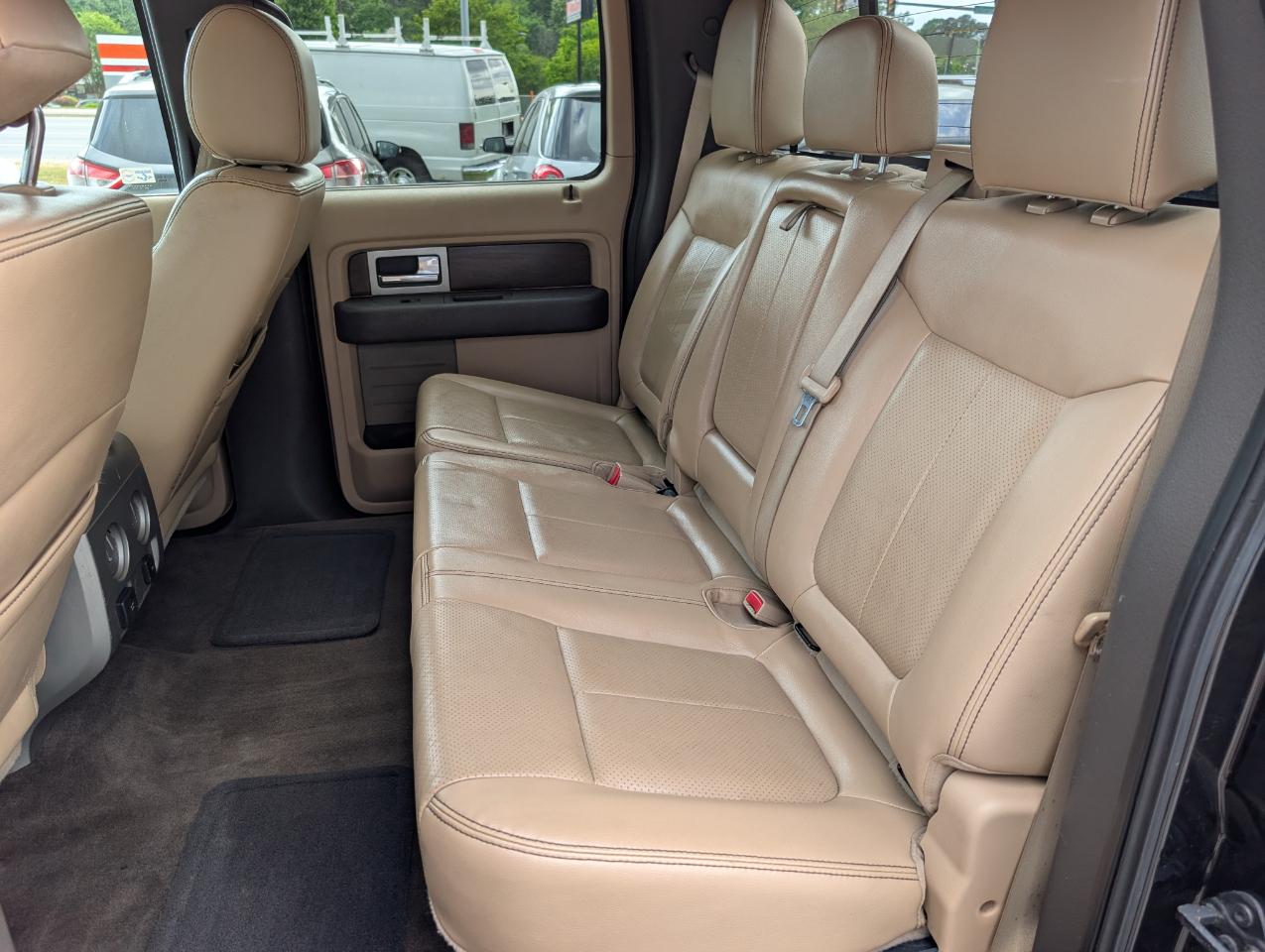 Ford F-150 4WD SuperCrew 145" Lariat 2012