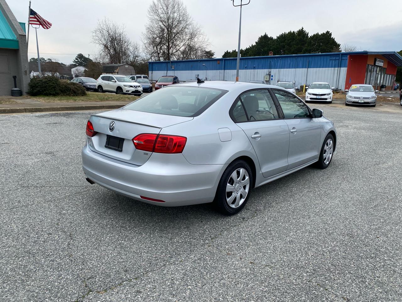 Volkswagen Jetta Sedan  2014