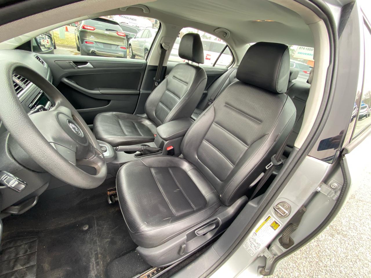 Volkswagen Jetta Sedan  2014