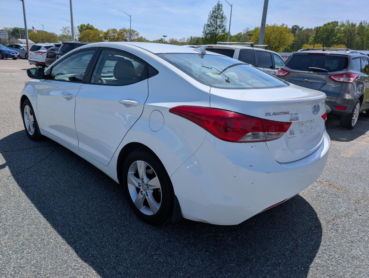 Hyundai Elantra  2013